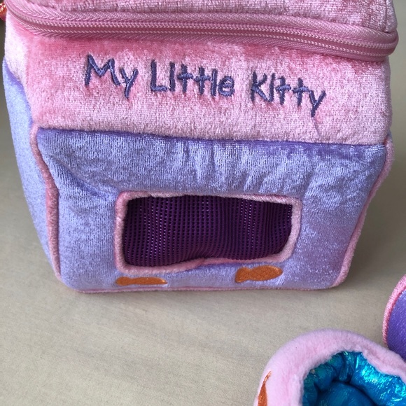 My Little Kitty Gund Zip Up Carrying Case with White Cat Dish and Ball Fabric - Picture 4 of 14